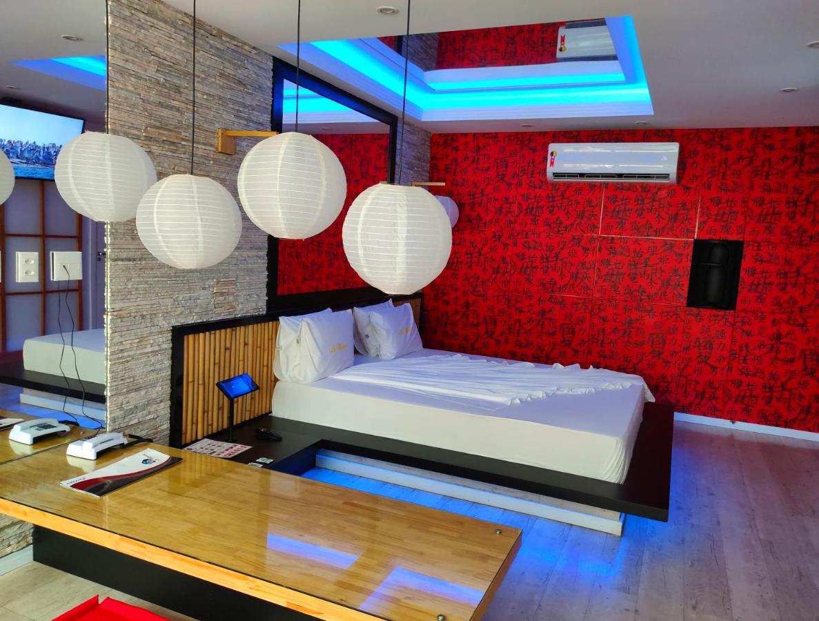 Love hotel Le Monde (adults Only) 2*