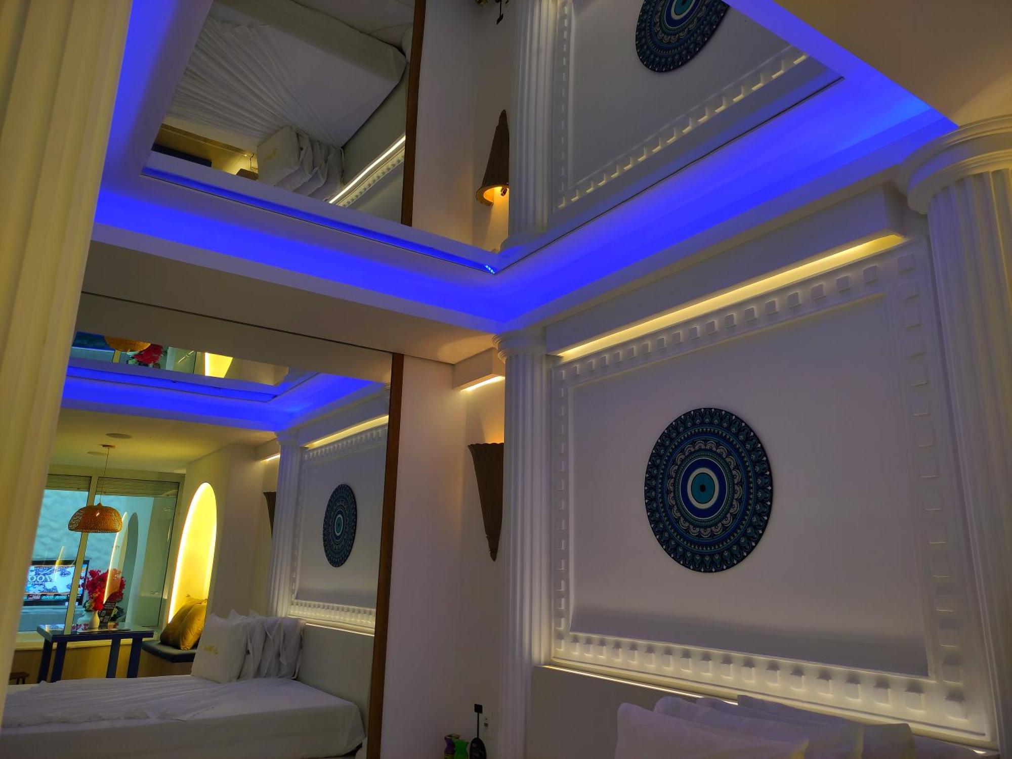Le Monde (adults Only) Love hotel