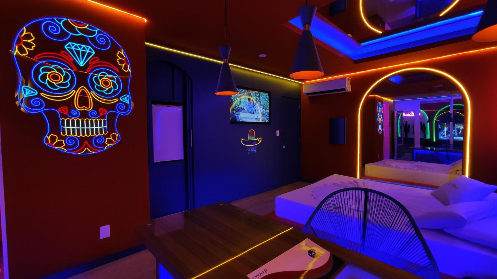 Love hotel Le Monde (adults Only)