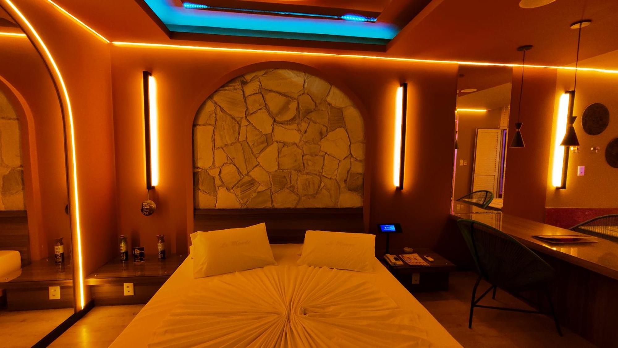 Le Monde (adults Only) 2* Belo Horizonte