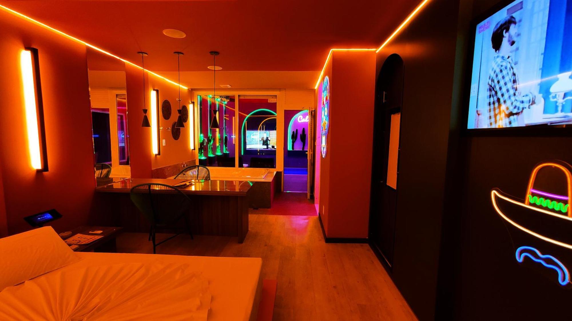 Le Monde (adults Only) 2*
