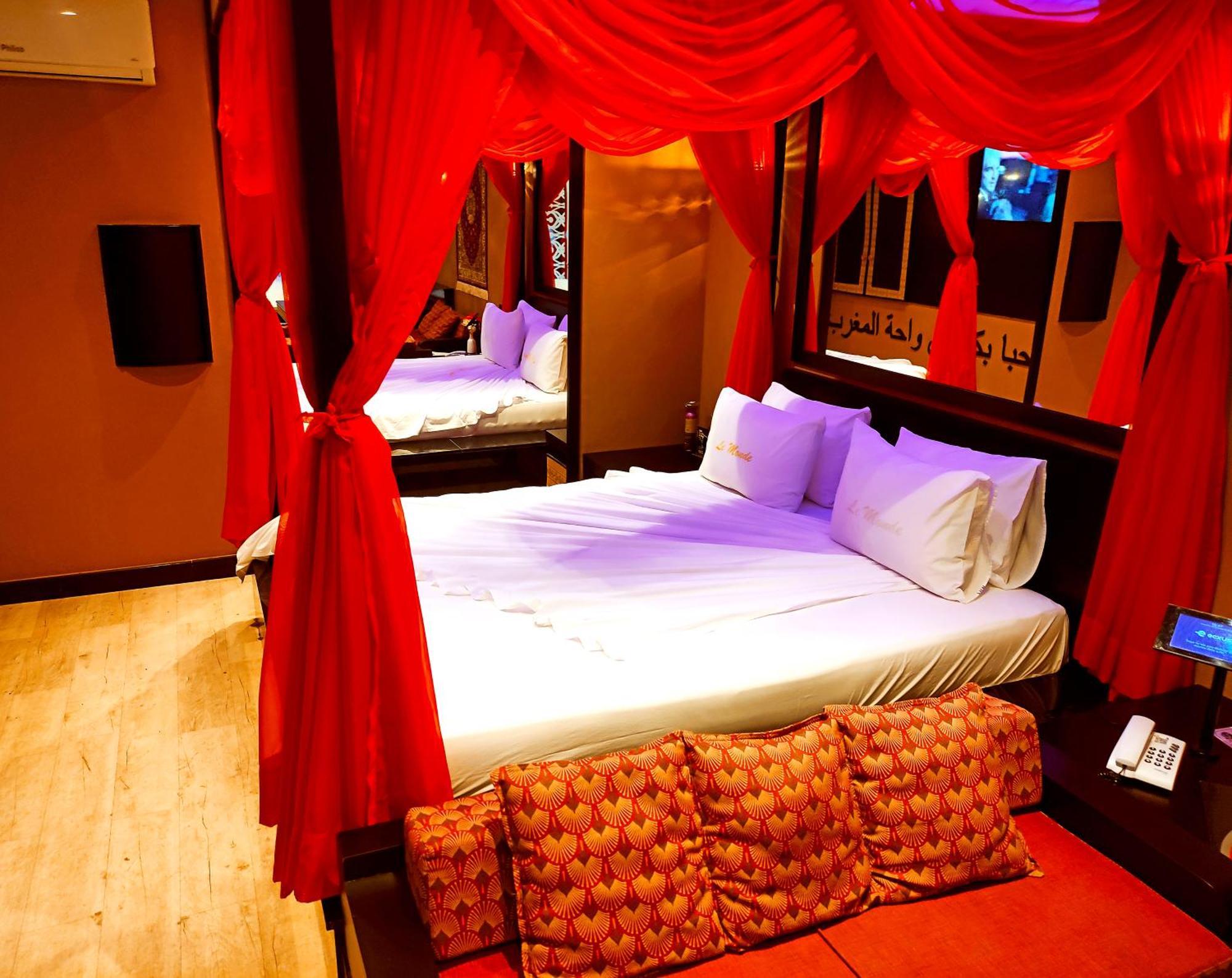 Le Monde (adults Only) Love hotel 2*